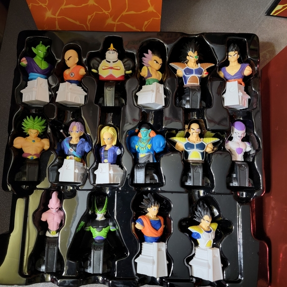 Dragon ball chess set - Picture 2 of 8